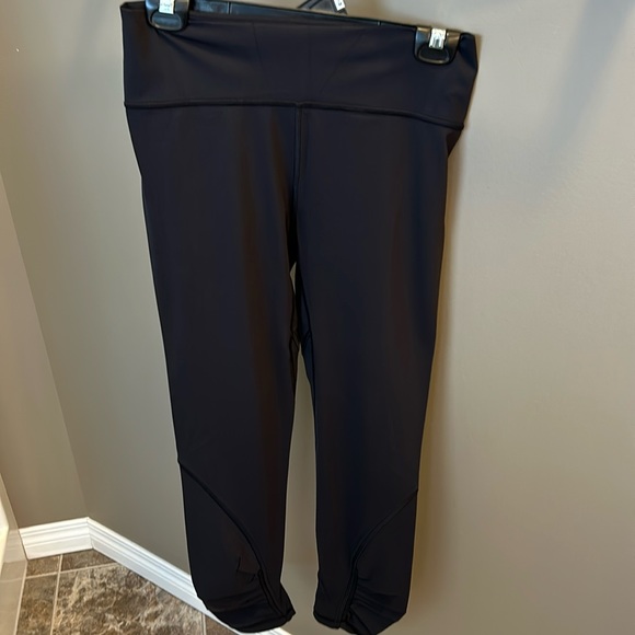 Lululemon Play Off the Pleats Tights - 25” Black - Picture 1 of 4